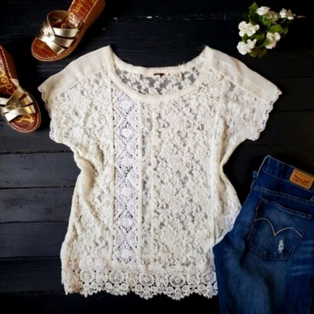 🌸 Miss Me Crochet and Lace Blouse